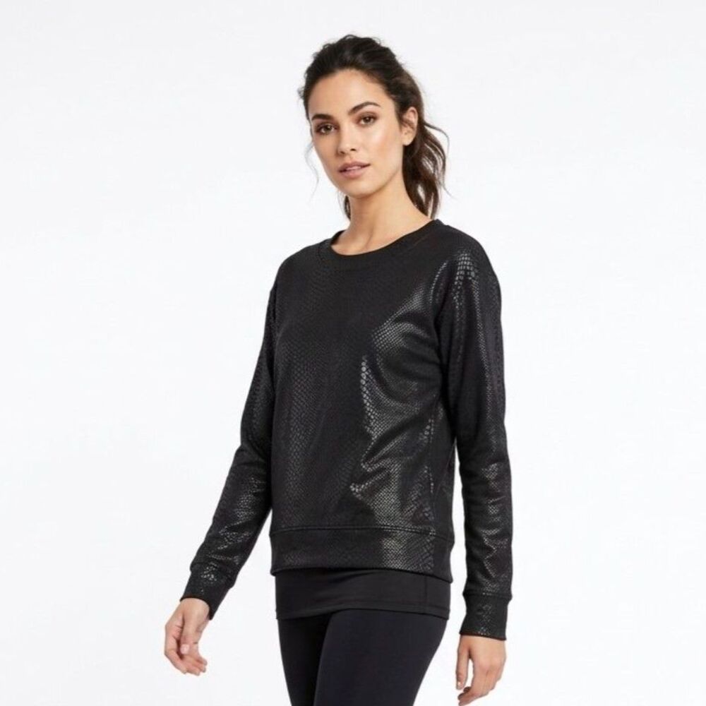 Pam & Gela Black Snake Animal Textured Print Long Sleeve Crew Neck Sweatshirt